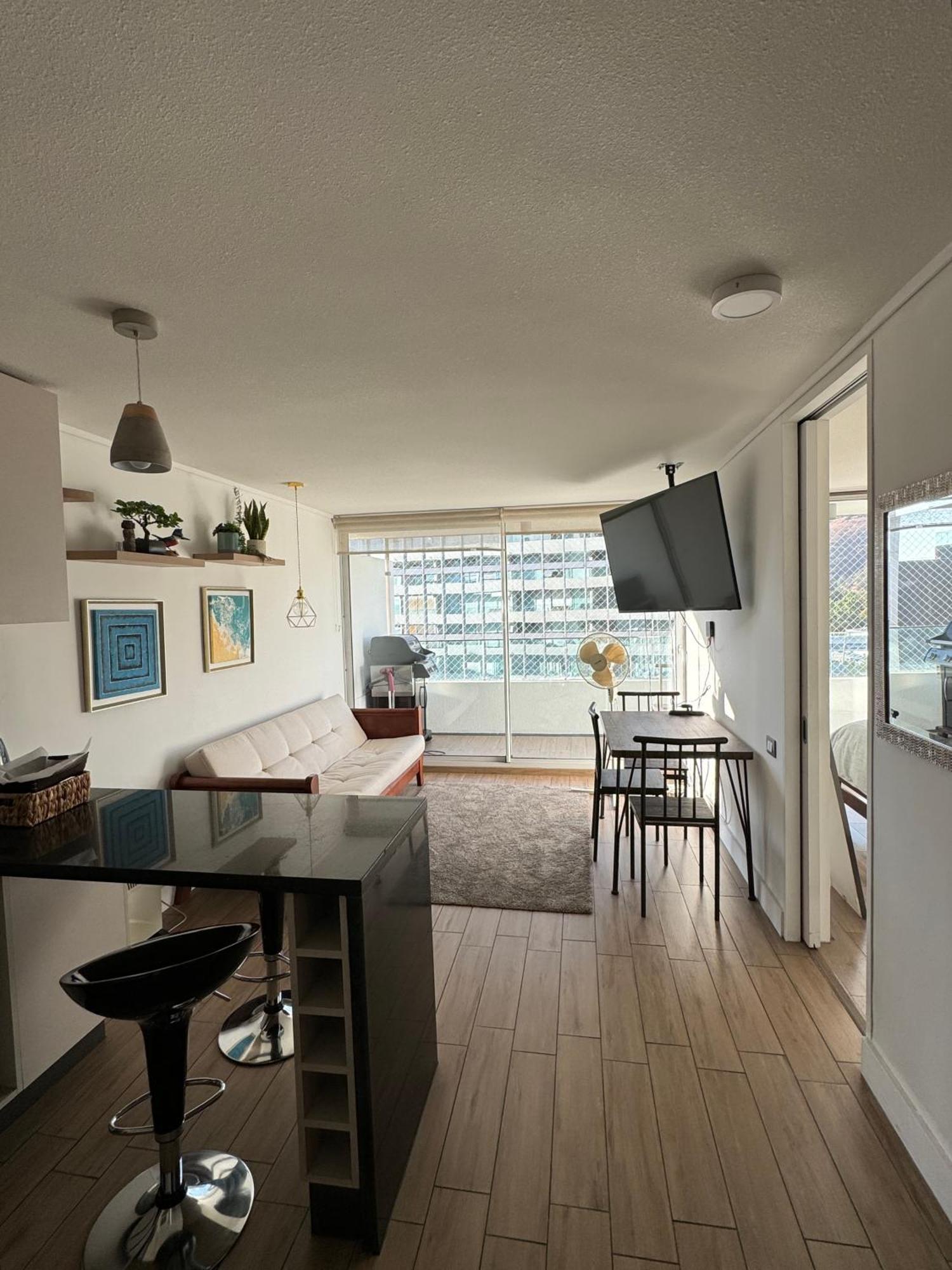 Depto A Pasos Clinica Condes Apartamento Santiago